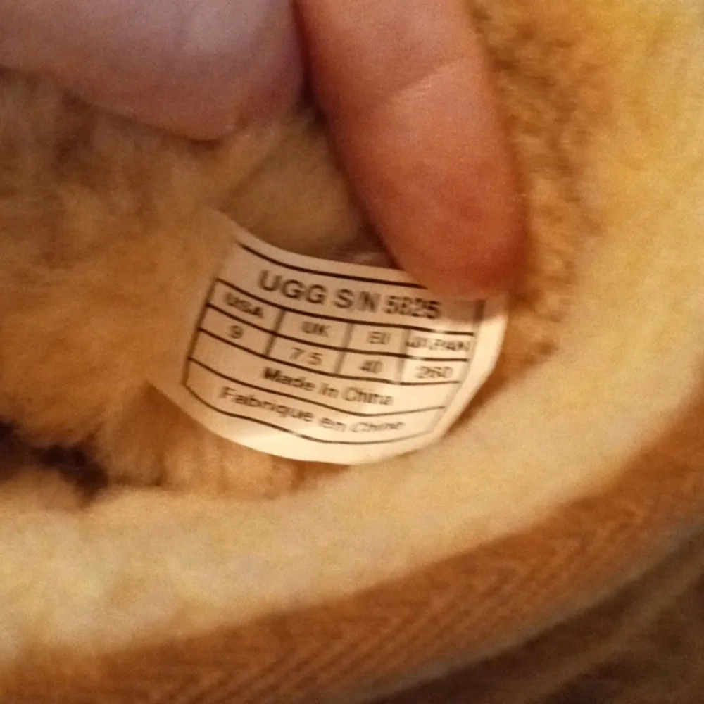 Ugg Boots - Picture 7 of 7